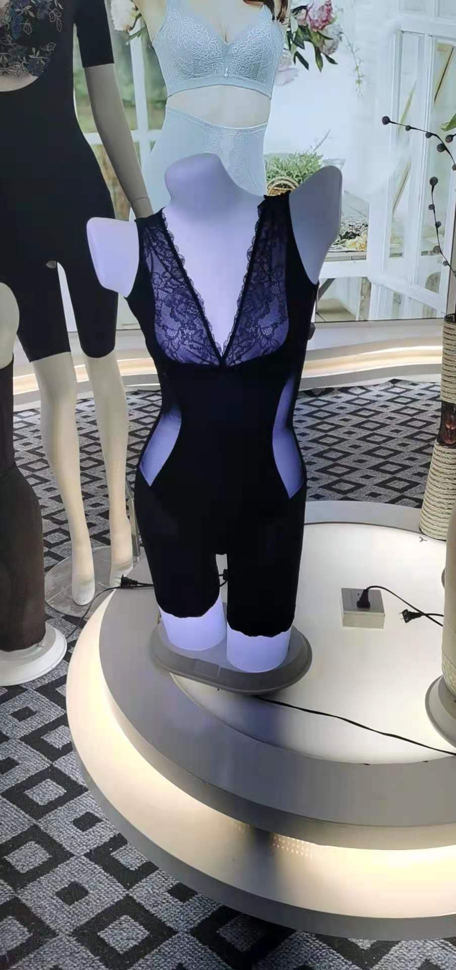 610c907452940.jpg 610c907452940.jpg